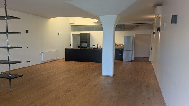Elegantes, klimatisiertes 94m² Fabriksloft mit hochwertiger Ausstattung