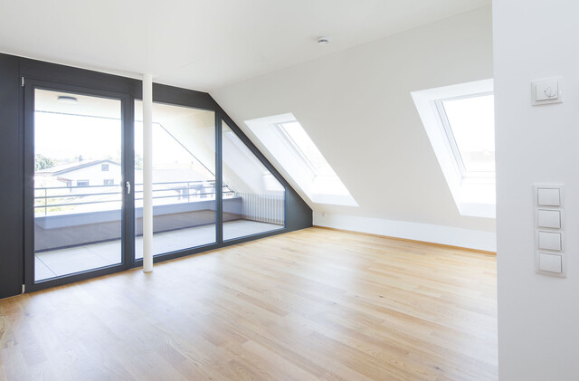 Helle 2-Zimmer-Dachgeschosswohnung | B10