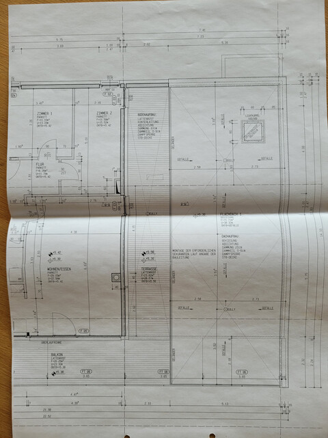 Provisionsfrei - Attraktive Dachgeschosswohnung mit großzügiger Terrasse und Top-Anbindung