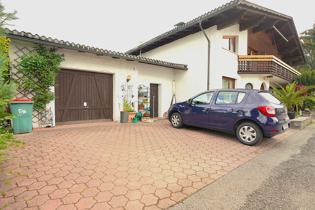 Großzügiges Einfamilienhaus mit 5 Zimmern und traumhaftem Garten  