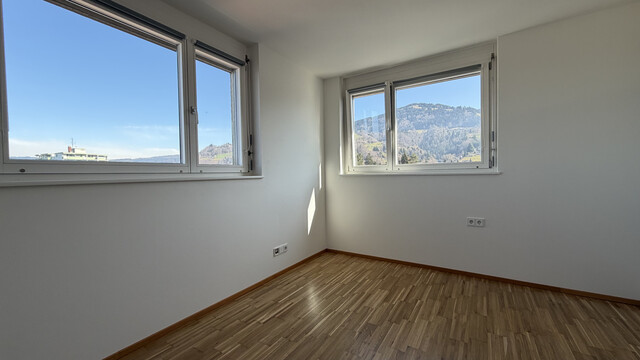 Traumhafte Dachgeschosswohnung mit grosszügiger Terrasse im Herzen von Dornbirn