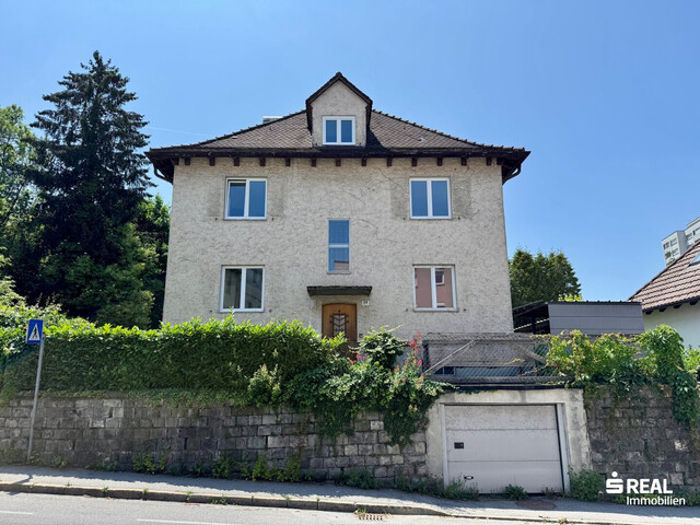 Charmantes Mehrfamilienhaus mit zwei Wohnungen in Bregenz