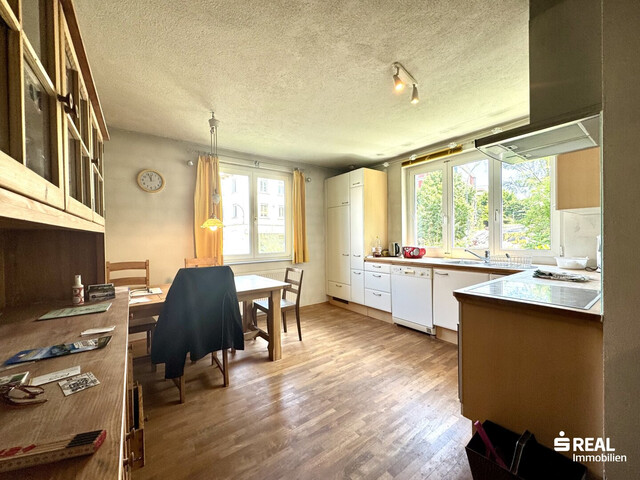 Charmantes Mehrfamilienhaus mit zwei Wohnungen in Bregenz