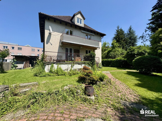 Charmantes Mehrfamilienhaus mit zwei Wohnungen in Bregenz