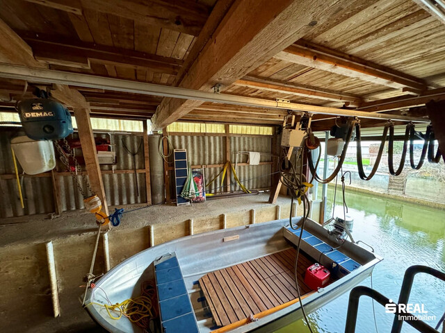 Ferienhaus am Bodensee - Wohnen direkt am Wasser mit Bootsgarage