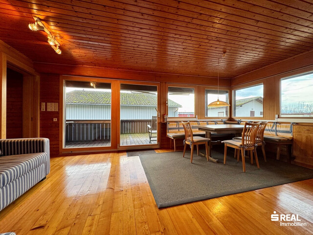 Ferienhaus am Bodensee - Wohnen direkt am Wasser mit Bootsgarage