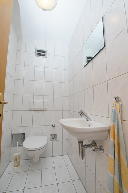 Ruhige 2,5-Zimmer-Wohnung mit verglastem Balkon in bester Lage in  Hohenems 