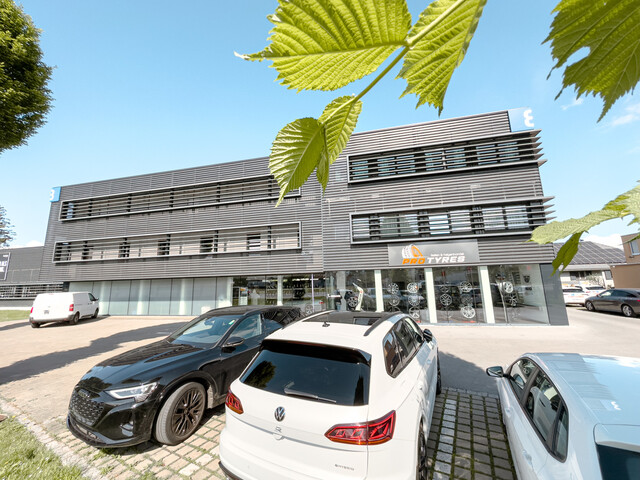 Attraktives Wohn- und Geschäftshaus in frequentierter Lage von Hard