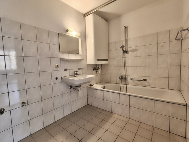 2-Zimmer-Wohnung mit Tiefgarage zur Miete