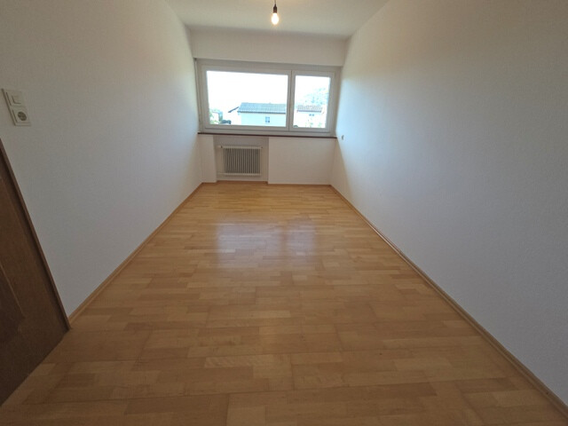 Schöne 4 - Zimmer -  Erdgeschosswohnung mit großer Terrasse in einem ruhigen Zweifamilienwohnhaus in Götzis!