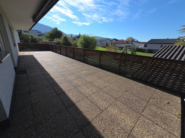 Schöne 4 - Zimmer -  Erdgeschosswohnung mit großer Terrasse in einem ruhigen Zweifamilienwohnhaus in Götzis!