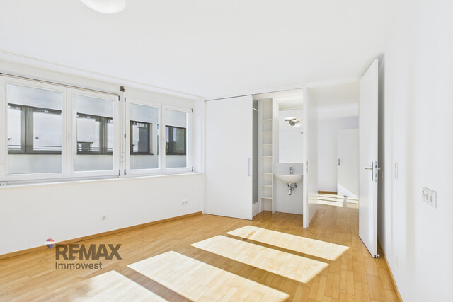 Innenstadt-Luxus: 247 m² pure Eleganz auf zwei Wohnebenen