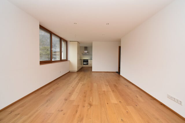 Neuwertige 4-Zimmer Wohnung in zentraler Lage