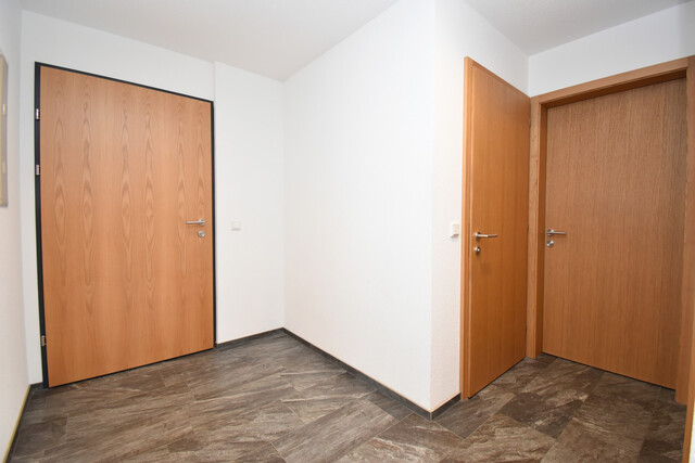 Neuwertige 4-Zimmer Wohnung in zentraler Lage