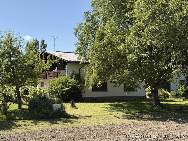 Charmantes Einfamilienhaus mit großem Garten in ruhiger Wohnlage von Lauterach