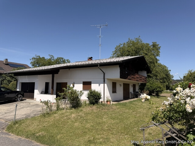 Charmantes Einfamilienhaus mit großem Garten in ruhiger Wohnlage von Lauterach