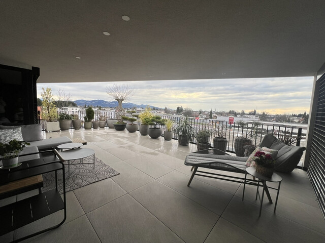 Exklusives Penthouse mit großer Sonnenterrasse, Hard