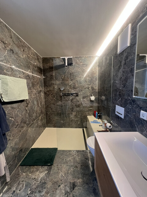 Exklusives Penthouse mit großer Sonnenterrasse, Hard