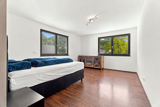 Großzügige Dachgeschosswohnung mit Südwest-Terrasse und traumhaftem Bodenseeblick