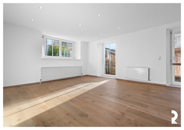 3-ZIMMER-EG-WOHNUNG MIT TERRASSE UND AUSSENSTELLPLATZ