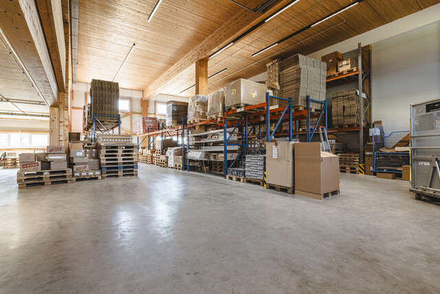 Repräsentative Gewerbehalle in Dornbirn – Moderne Architektur mit
hervorragender Anbindung