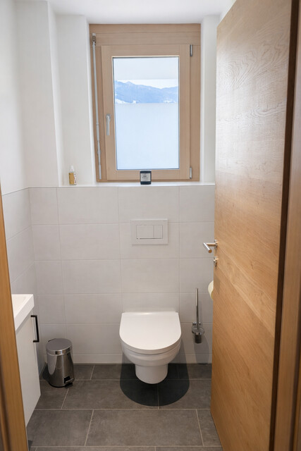 Möblierte 3-Zimmer Penthouse Wohnung inkl. 2 TG Plätzen 
