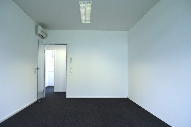 Attraktiver Büro- oder Praxisraum in Coworking-Space
