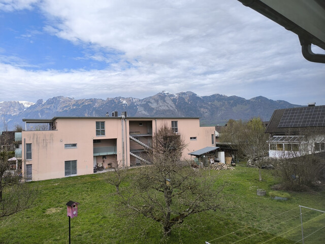 Attraktive, neu sanierte Wohnung mit Balkon in zentraler Lage von Nofels