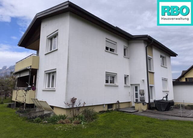 Attraktive, neu sanierte Wohnung mit Balkon in zentraler Lage von Nofels