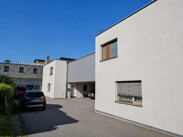 Renovierte 4 Zimmer Gartenwohnung