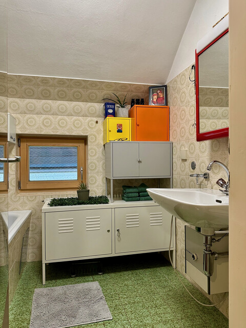 Großzügiges Wohnhaus mit großer Tenne mitten in Gisingen