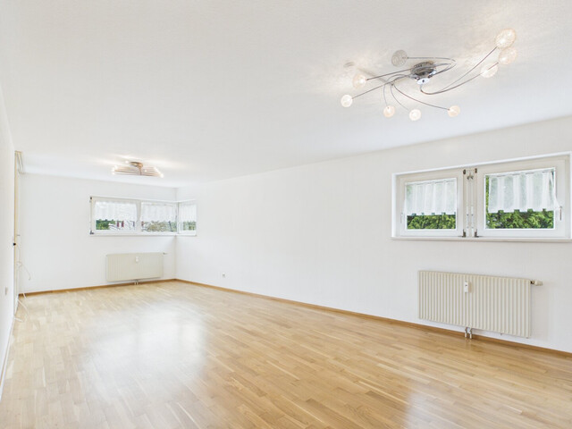 Charmante 2-Zimmer-Wohnung mit verglaster Loggia und Tiefgaragenplatz in Bregenz