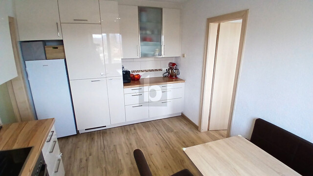 ZENTRALES WOHNEN MIT BALKON