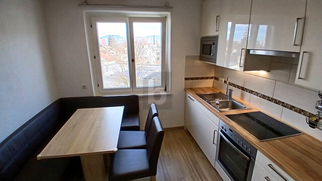 ZENTRALES WOHNEN MIT BALKON