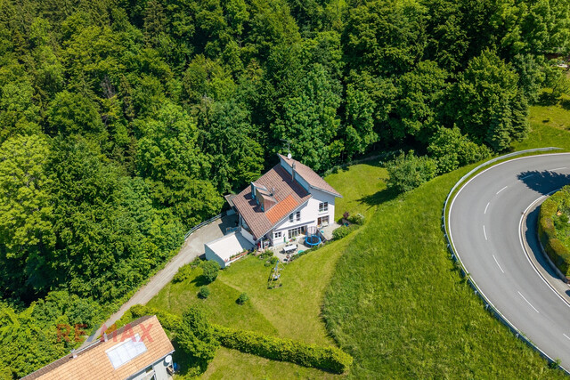 Natur & Komfort vereint – Einfamilienhaus mit Weitblick und Privatsphäre