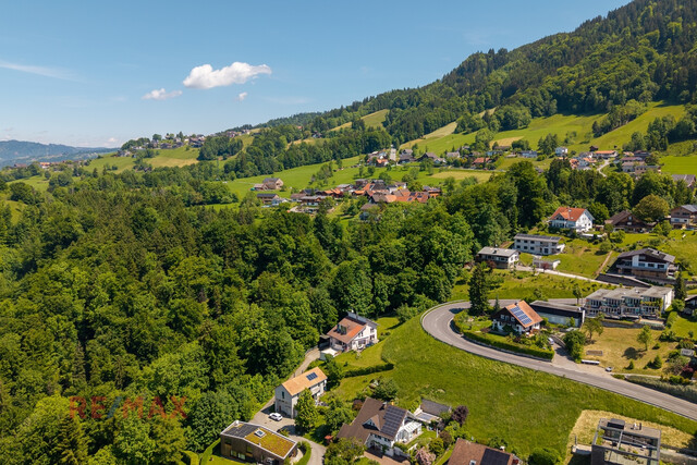 Natur & Komfort vereint – Einfamilienhaus mit Weitblick und Privatsphäre