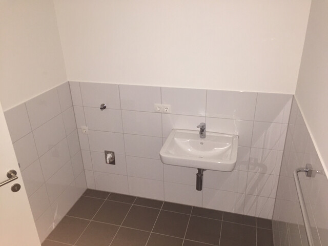 2-Zi-Wohnung mit Terrasse 2.OG - gewaltige Aussicht