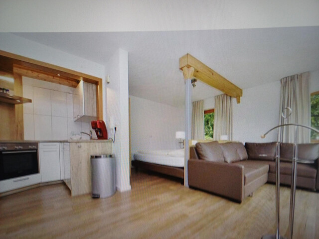 wunderschöne 1 Zimmer Gartenwohnung mit sensationellem Ausblick