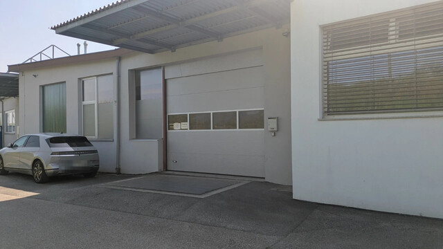 Gewerbehalle 485–1.085 m² mit Rampe, Hubtisch & BAG – Lustenau, grenznah CH