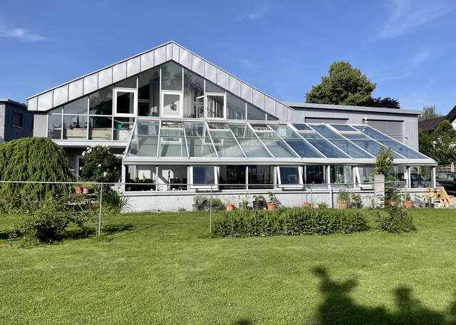 2 große schöne Wohnungen in einem Haus 