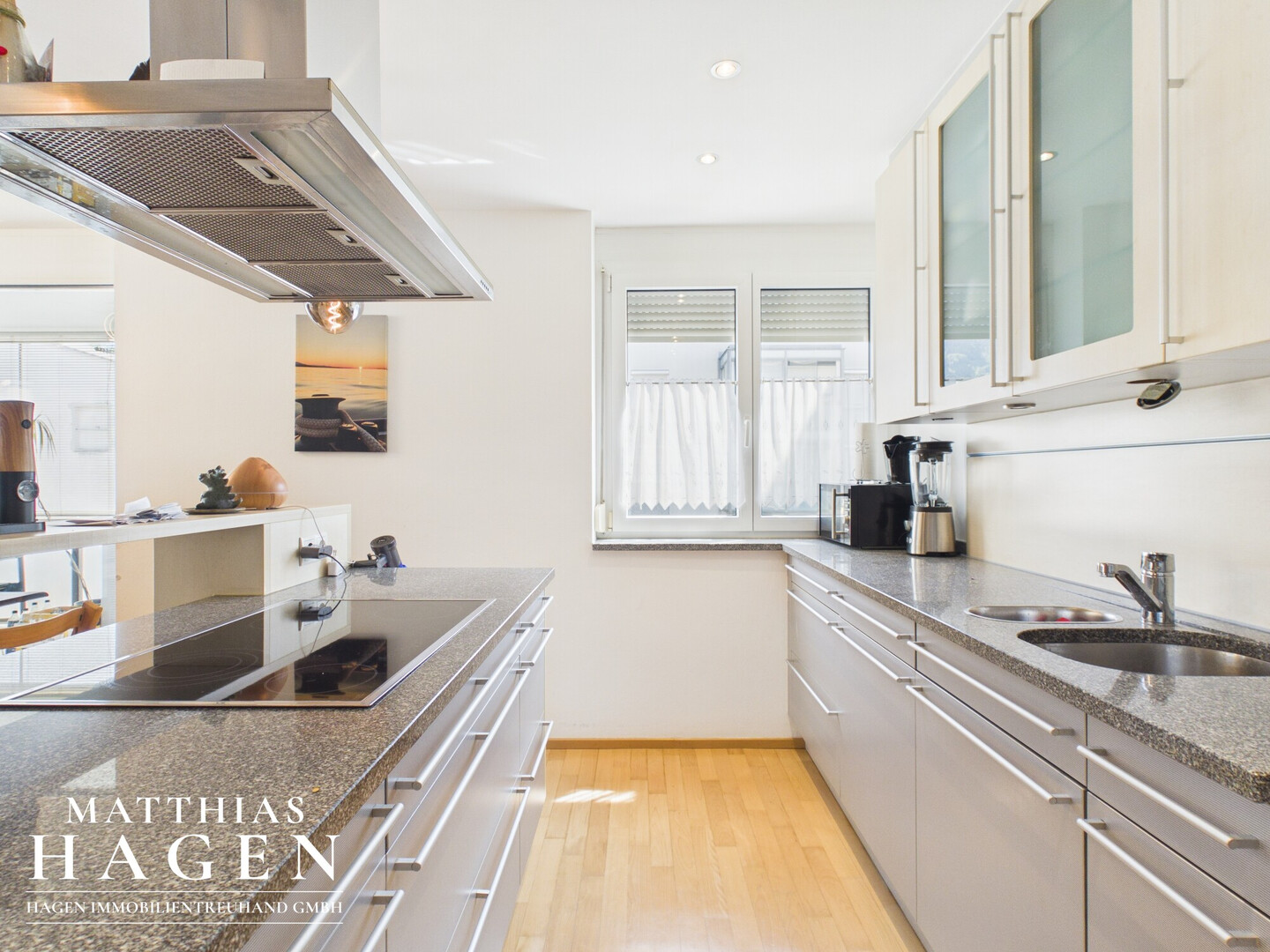 3- Zimmer Wohnung - Gut gelegen, Wintergarten, Tiefgarage, Lift