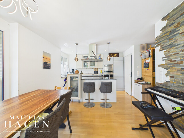 3- Zimmer Wohnung - Gut gelegen, Wintergarten, Tiefgarage, Lift