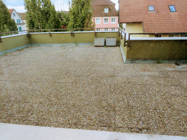2-Zi-Whg in zentraler Lage mit riesiger Terrasse!
