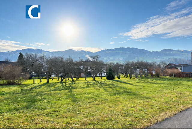 Außerordentlich schönes Grundstück in ruhiger Wohnlage