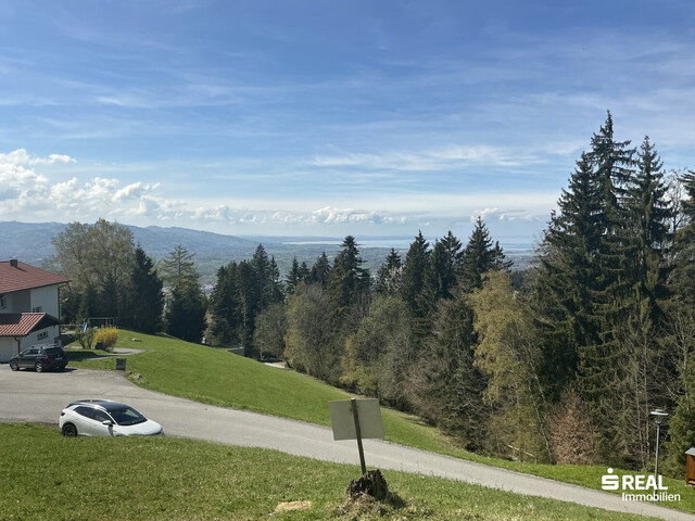 Panorama-Grundstück in Bildstein bereits erschlossen!