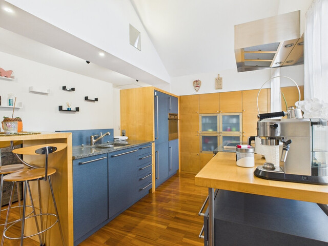 Charmante 2,5-Zimmer-Dachgeschosswohnung mit Terrasse und Fernblick in Hohenems