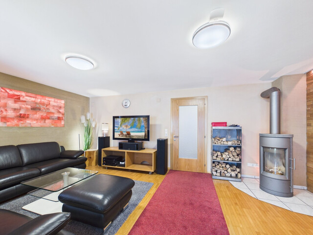 Familienwohntraum mit außergewöhnlich niedrigen Betriebskosten