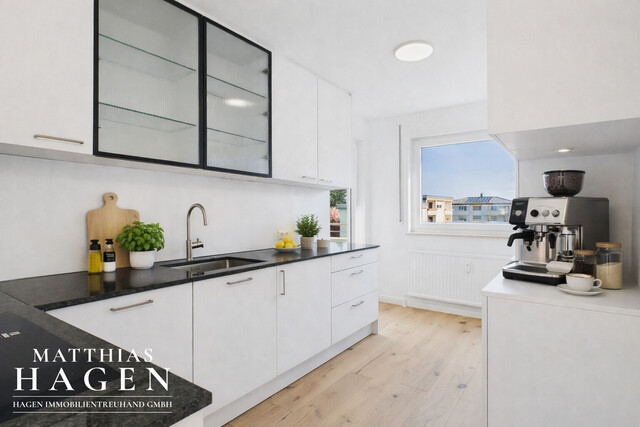 Neu renovierte 3,5 Zimmer Wohnung mit schöner Aussicht in alle Richtungen