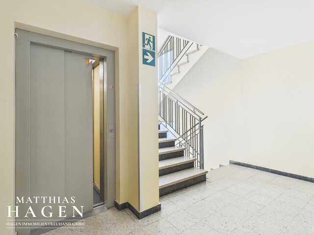 Neu renovierte 3,5 Zimmer Wohnung mit schöner Aussicht in alle Richtungen