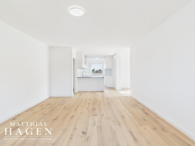 Neu renovierte 3,5 Zimmer Wohnung mit schöner Aussicht in alle Richtungen